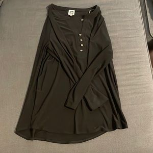 Women's long sleeve blouse. Size M